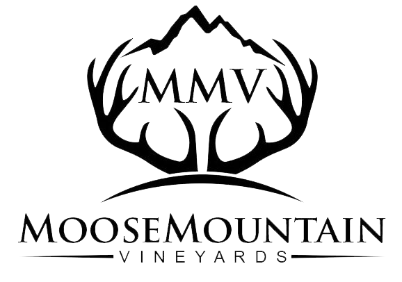 Moose Mountain Vineyards Logo (Link to homepage)